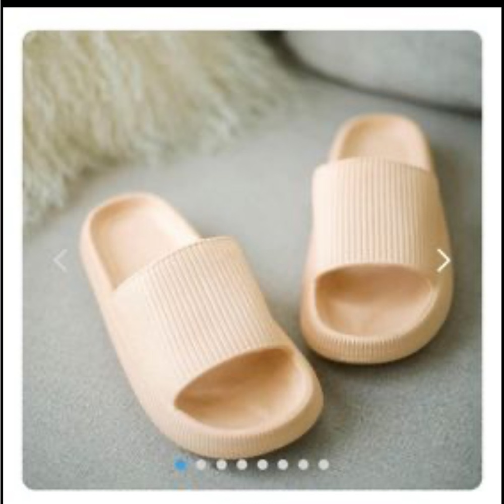 Pillow slides size 38-39 EU
